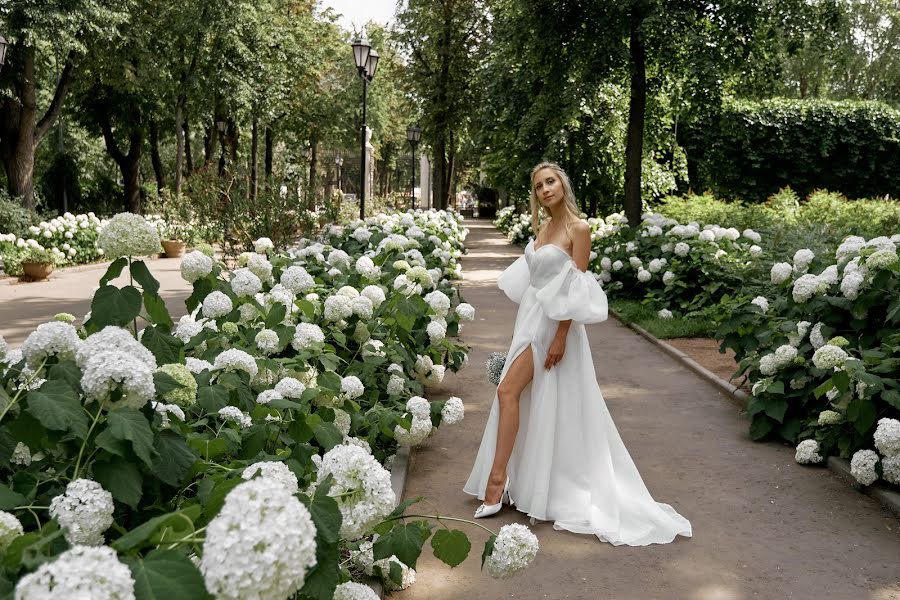 Fotógrafo de casamento Viktor Odincov (viktorodi). Foto de 27 de julho 2022