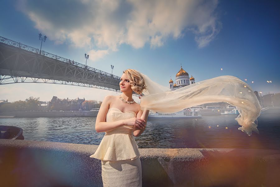 Wedding photographer Yuliya Zbronskaya (zbronskaya). Photo of 2 June 2015