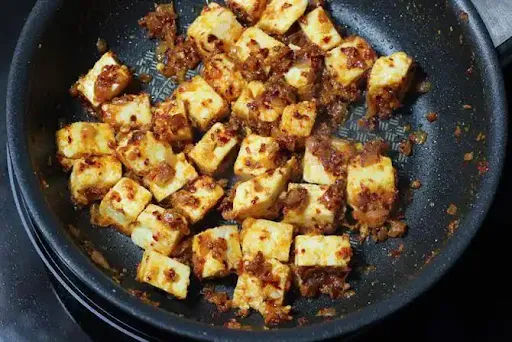 Sauteed Garlic Paneer