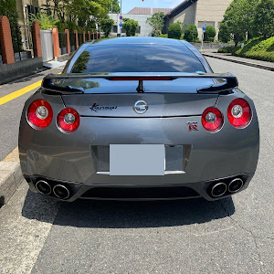 NISSAN GT-R R35