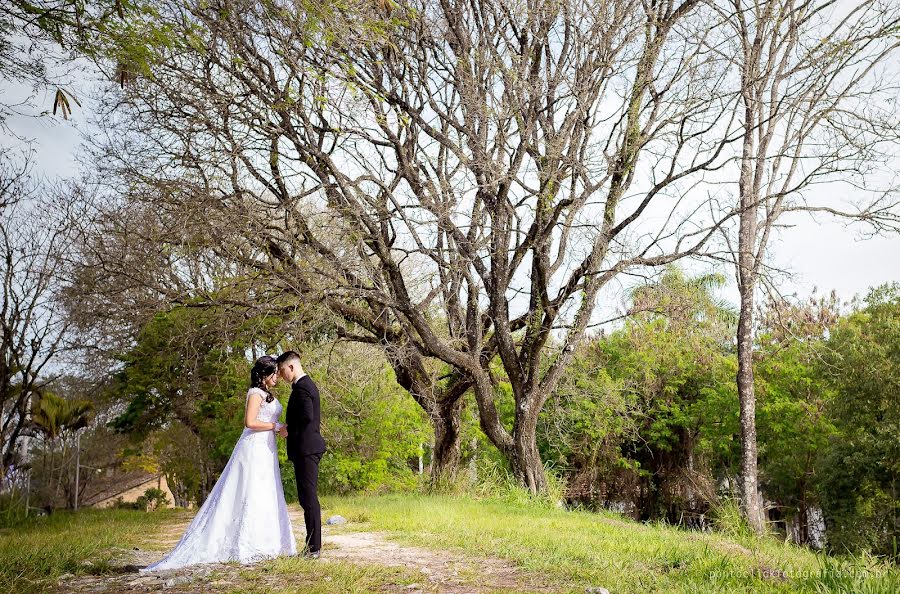 Wedding photographer Tom Oliveira (pontoclick). Photo of 27 February 2017