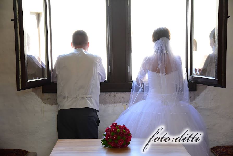 Fotografo di matrimoni Ditti Gombár (gombarditti). Foto del 3 marzo 2019