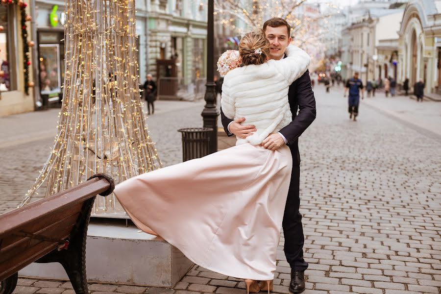 Fotógrafo de casamento Alla Eliseeva (alenkaaa). Foto de 4 de março 2021