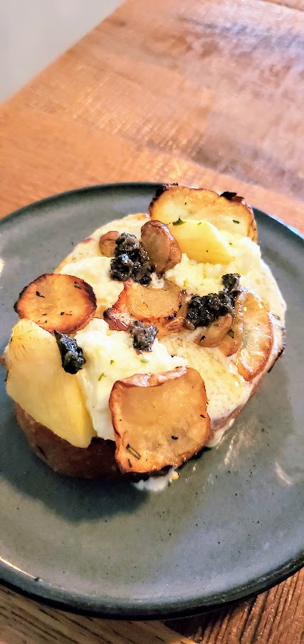 A Dinner at Monteverde in Chicago. I tried out the Artichoke and Sunchoke Crostino and was incredibly impressed by the flavors and textures of this simple open faced toast with housemade ricotta, shallot, fontina fonduta, and Savini truffle. I can see why some critics question why Michelin keeps snubbing this restaurant based on this dish alone.