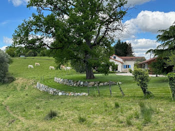 maison à Tournay (65)