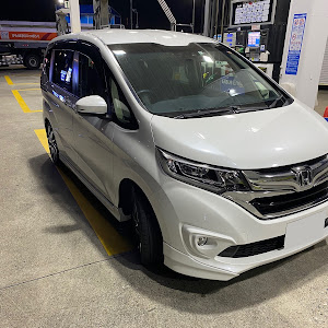 フリード GB5