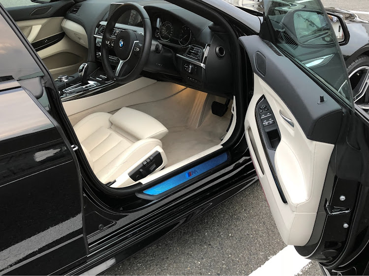 GOI☆CHIさんが投稿したホワイトレザーシート・bmw・BMW640iグランクーペ・代車に関するカスタム事例の投稿画像1枚目