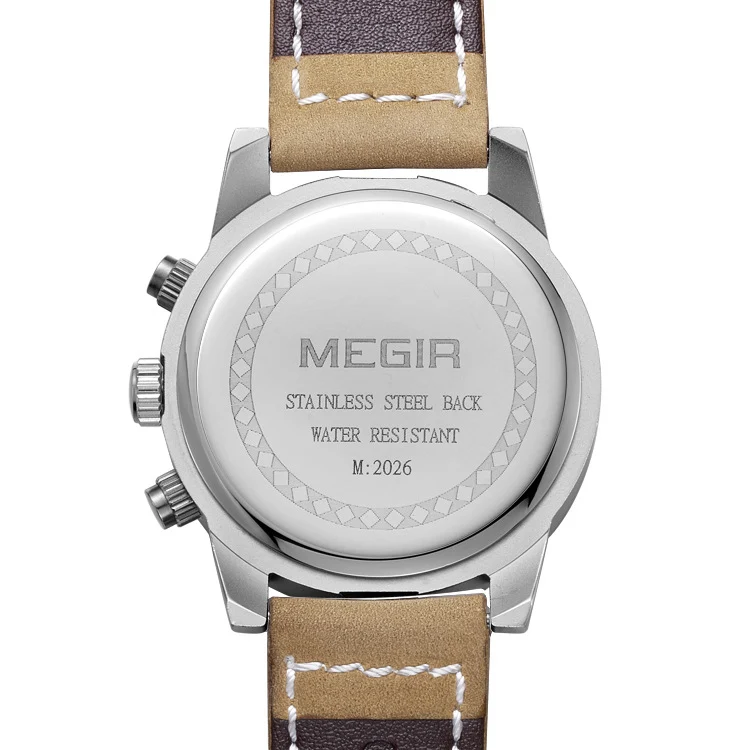 Montre homme sportive, trois yeux, lumineuse et étanche. Un accessoire idéal pour les sportifs, alliant style et performance.