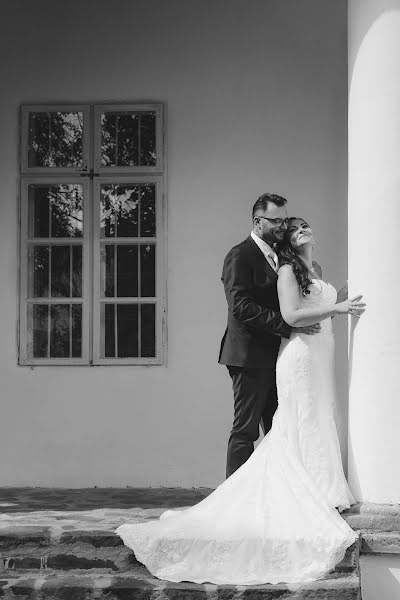 Wedding photographer Magdi Urbán (urbanmagdi). Photo of 11 February 2018