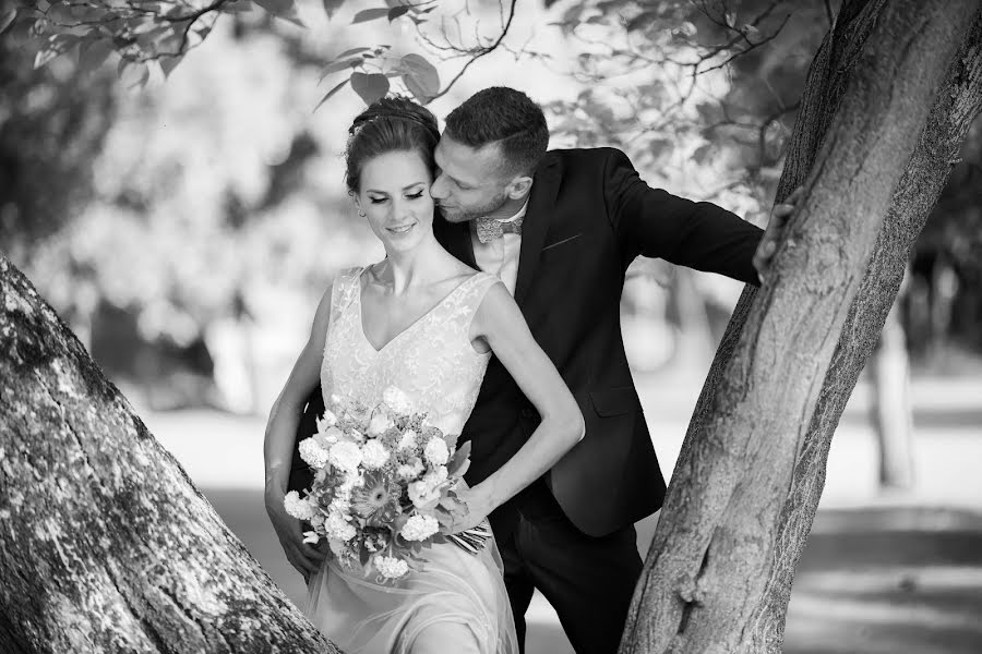 Photographe de mariage Jiří Matějka (matejkafoto). Photo du 17 octobre 2020