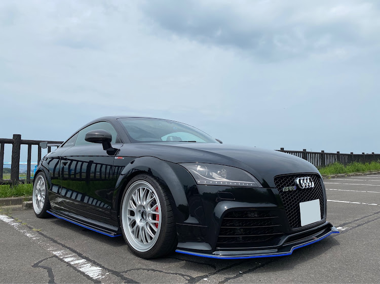 TT クーペの高松空港公園・APRエンブレム・やっぱＴＴが好きに関するカスタム事例の投稿画像2枚目