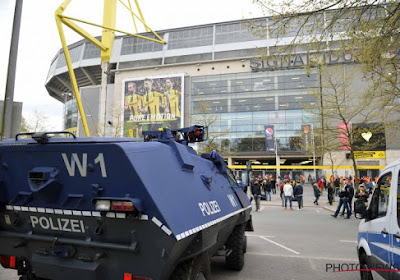 UPDATE: Onrust in Dortmund houdt aan: verdachte voorwerpen aangetroffen, fans moeten in het stadion blijven