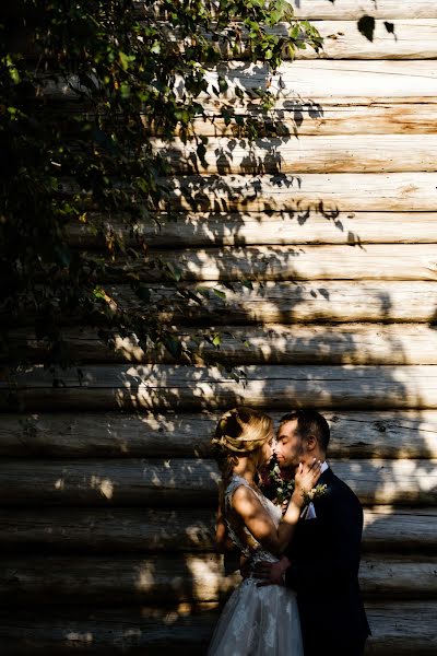 Fotógrafo de casamento Valentin Kleymenov (kleimenov). Foto de 13 de abril 2021