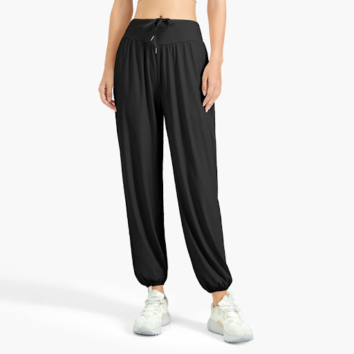 Title 3, Thin Fitness Wear And Foot Guard Pants. Train s...