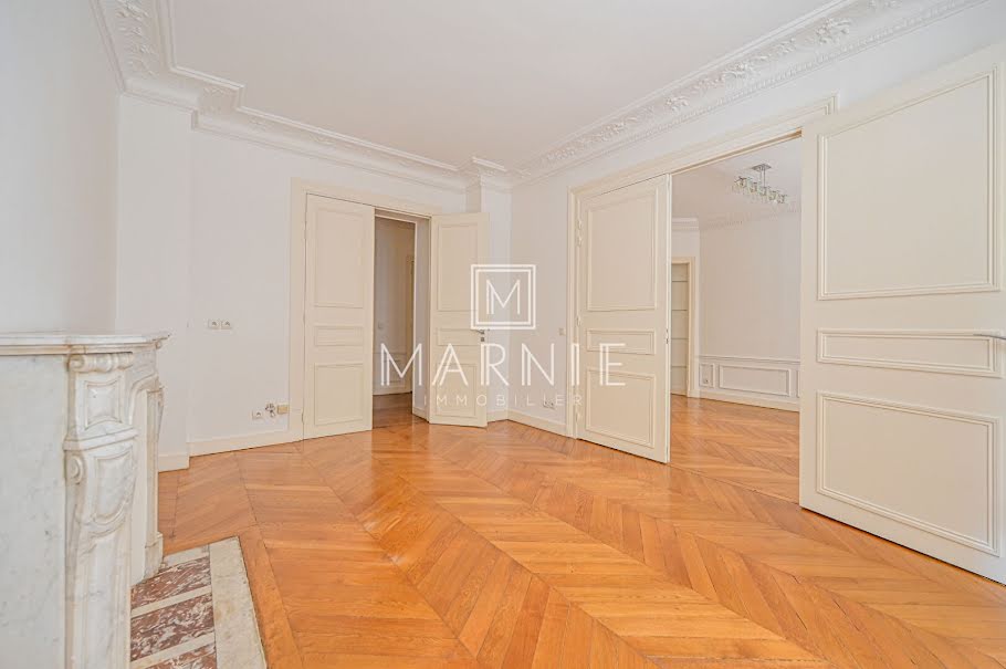 Location  locaux professionnels  78 m² à Paris 17ème (75017), 3 900 €