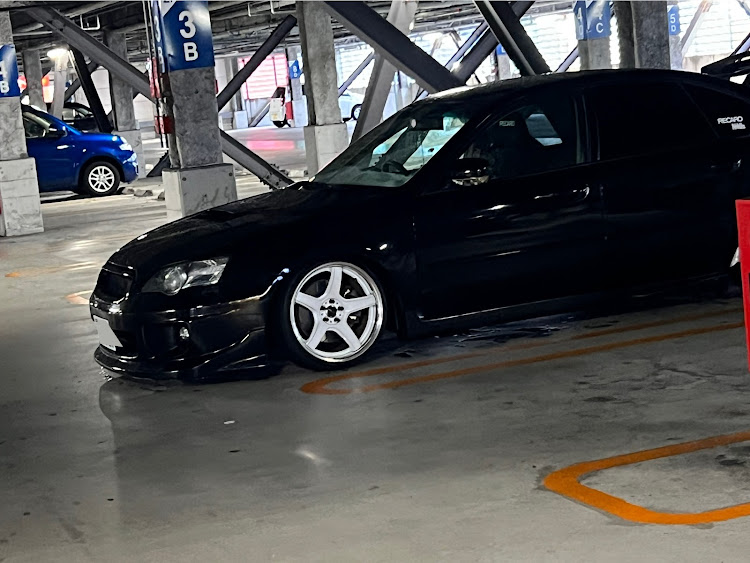 レガシィB4のディクセル・DIY・ブレーキパッド・７月もよろしくお願いいたしますに関するカスタム事例の投稿画像4枚目