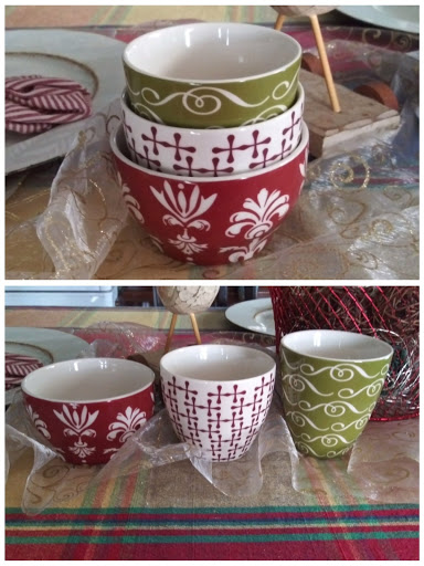 One of my Goodwill finds, a set of Starbucks Tea Mugs from 2010...great for drinking my hot toddy!  =)