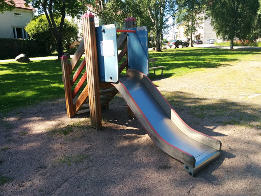 Riihipuisto slide