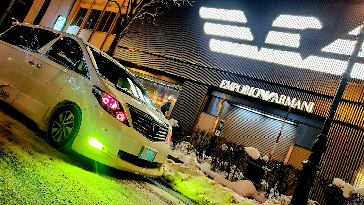 アルファードの札幌・雪いらない・アルファード・ヘッドライトパリピに関するカスタム事例の投稿画像1枚目