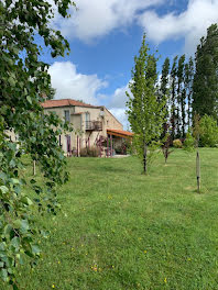 ferme à Saint-Cyr-des-Gâts (85)