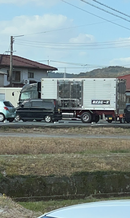 ななみまるさんが投稿したオッサンの心をくすぐる・ホットウィール・秘密基地・たまりば・食い物は言えるに関するカスタム事例の投稿画像10枚目
