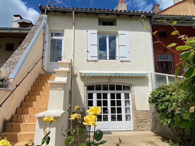 Vente maison 5 pièces 170 m² à Cluny (71250), 295 000 €