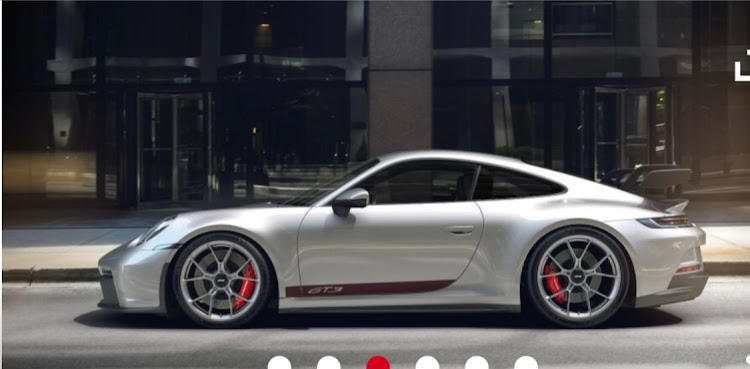 911 クーペのユーノスロードスター・沖縄・アウディR8・デカール・台風に関するカスタム事例の投稿画像4枚目