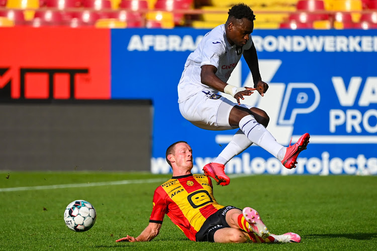 Ver het enige lichtpunt bij Anderlecht, de terugkeer van Dimata: "Maar dit mag niet gebeuren!"