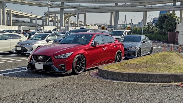 スカイラインのスカイラインNISMO・スカイライン・V37・朝活・大黒PAに関するカスタム事例の投稿画像2枚目
