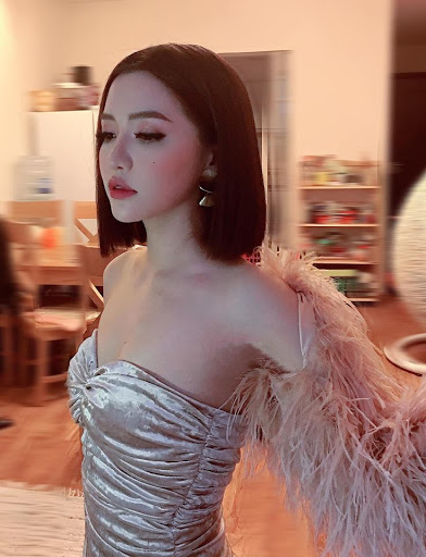Mái tóc mới - thần thái mới. Bích Phương quả thực đã khiến cộng đồng mạng xao xuyến rồi.