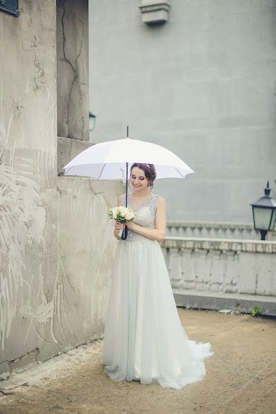 Fotógrafo de casamento Elizaveta Kryuchkova (liza75757). Foto de 18 de julho 2018