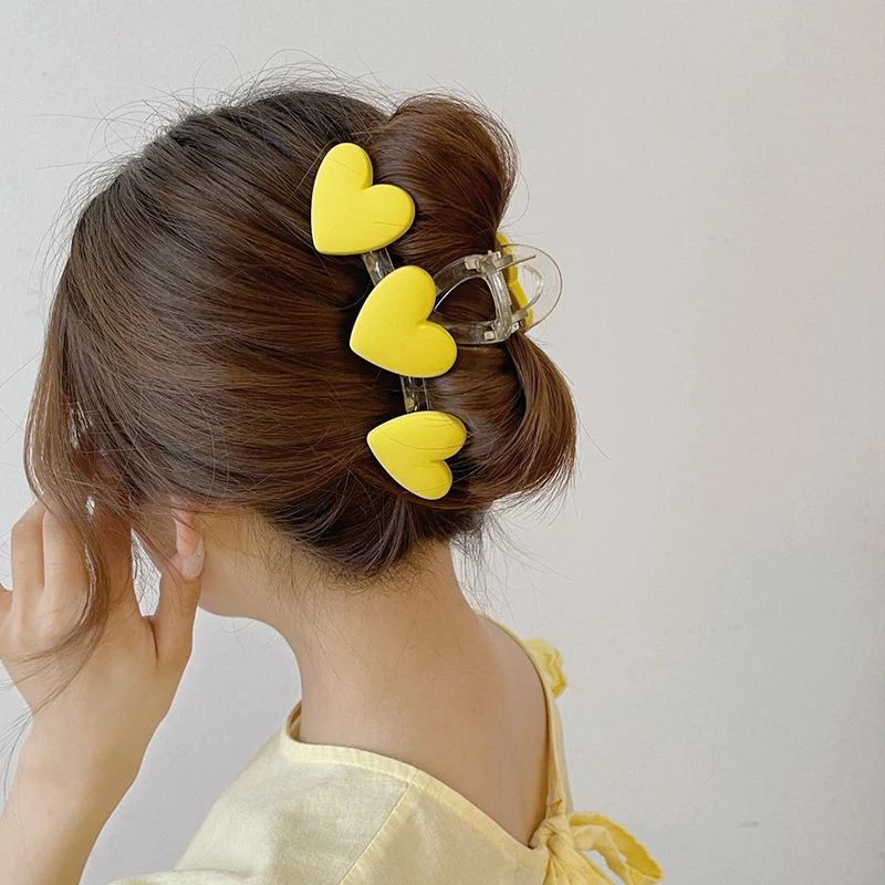 Clip Color Love con textura esmerilada para la parte posterior de la cabeza, accesorios para el cabello femeninos, sujeción elegante y duradera.