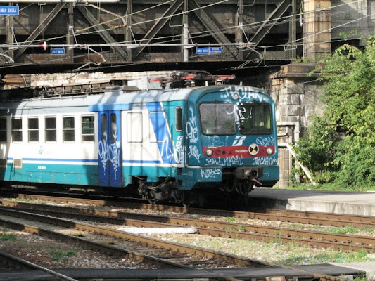 Treno in arrivo di fraded