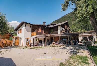 House with terrace 2