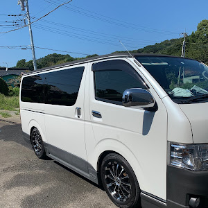 ハイエースバン GDH201V