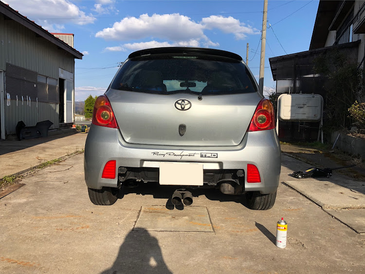 ヴィッツの洗車・タイヤ交換完了・ダサいって言われても気にしない・コロナウイルスに負けるなに関するカスタム事例の投稿画像1枚目