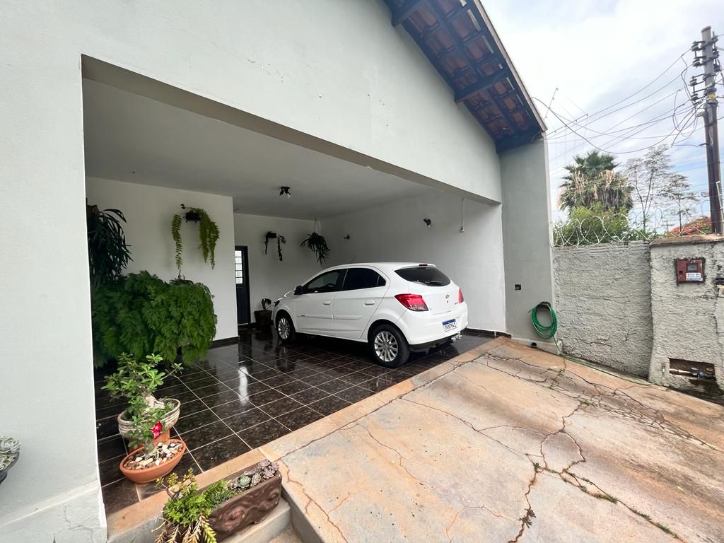 Casa à venda, 189 m² por R$ 520.000,00 - Conjunto Guanabara - Uberaba/MG