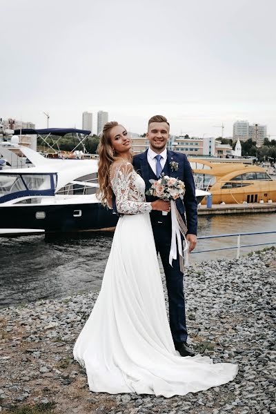 Fotógrafo de bodas Alena Karpova (karallena). Foto del 16 de mayo 2019