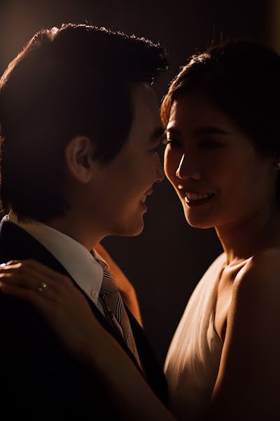 結婚式の写真家Natthawut Viangthai (mobnatthawut)。2021 3月12日の写真