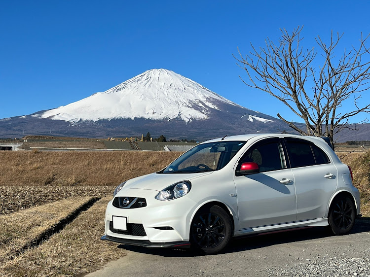 マーチのあけましておめでとうございます・今年もよろしくお願いします・ドライブ・聖地巡礼に関するカスタム事例の投稿画像1枚目