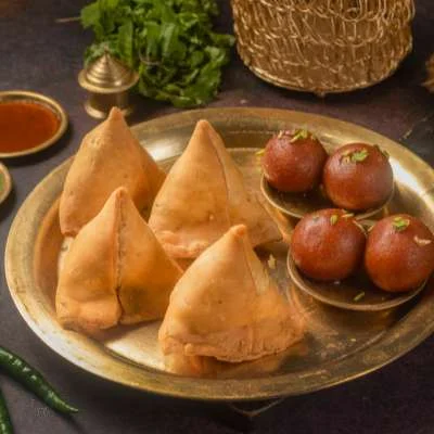 4 Pcs Samosa + 4 Pcs Gulab Jamun