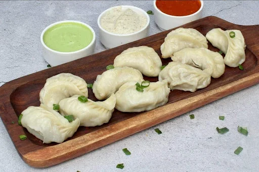 Steamed Chicken Momos [12 Pieces]