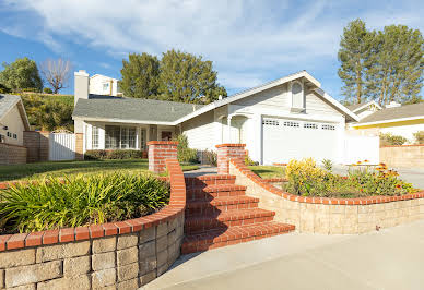 House with pool 2