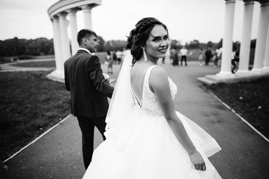 Fotógrafo de casamento Shamil Zaynullin (shamil02). Foto de 27 de outubro 2019