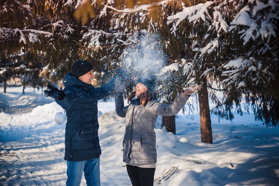 Fotógrafo de casamento Anastasiya Kuzmenko (kuzmenkojpg). Foto de 10 de março 2015