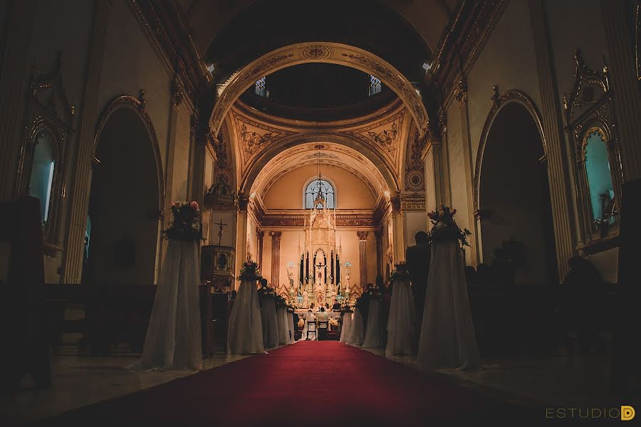 Fotografo di matrimoni Daniel Meneses Davalos (estudiod). Foto del 17 settembre 2018