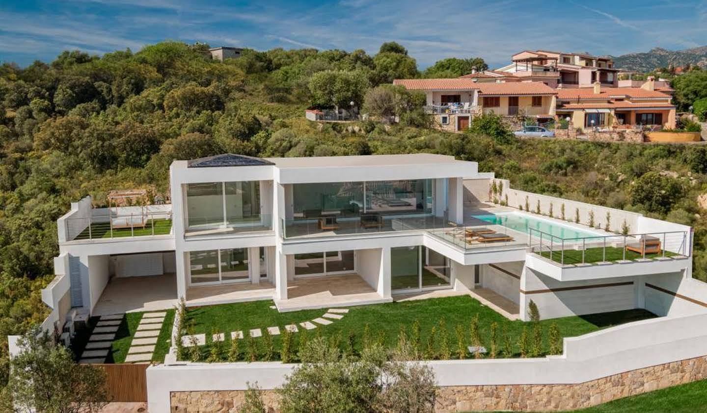 Villa with pool and terrace San Teodoro