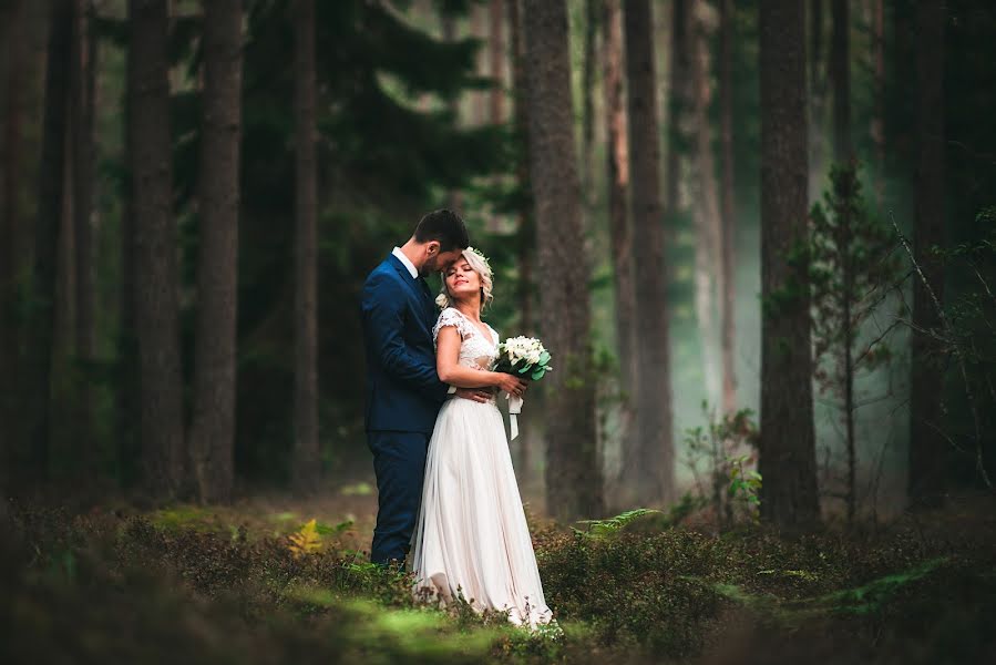 Photographe de mariage Olegs Bucis (ol0908). Photo du 10 février 2020