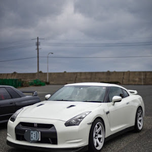 NISSAN GT-R R35