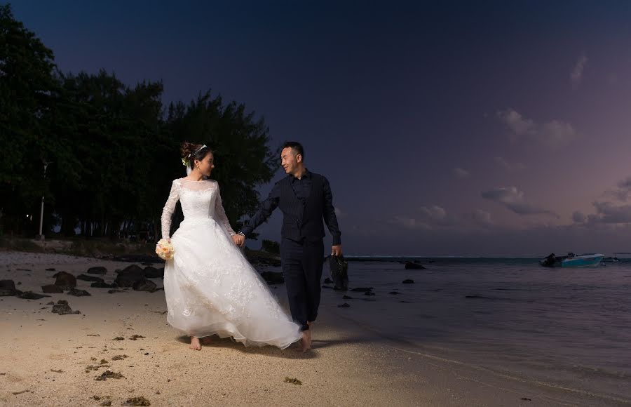 Fotografo di matrimoni Rajiv Groochurn (rajivphotography). Foto del 29 maggio 2019